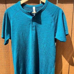 Lululemon MVT Henley Short Sleeve (Small)